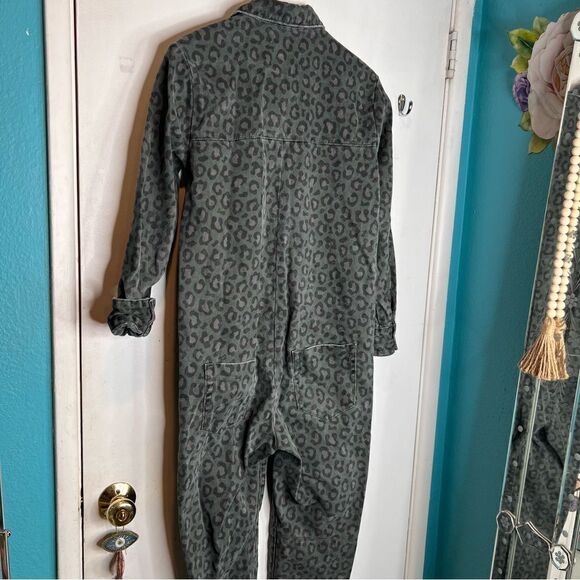 One Teaspoon leopard print denim boilersuit
 Oversized cropped sold at ASOS - Picture 11 of 15